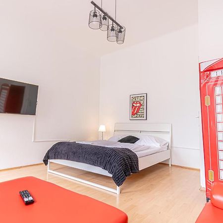 Sweet 3Br Shared Apt Near Wiener Stadthalle & Central Exterior photo