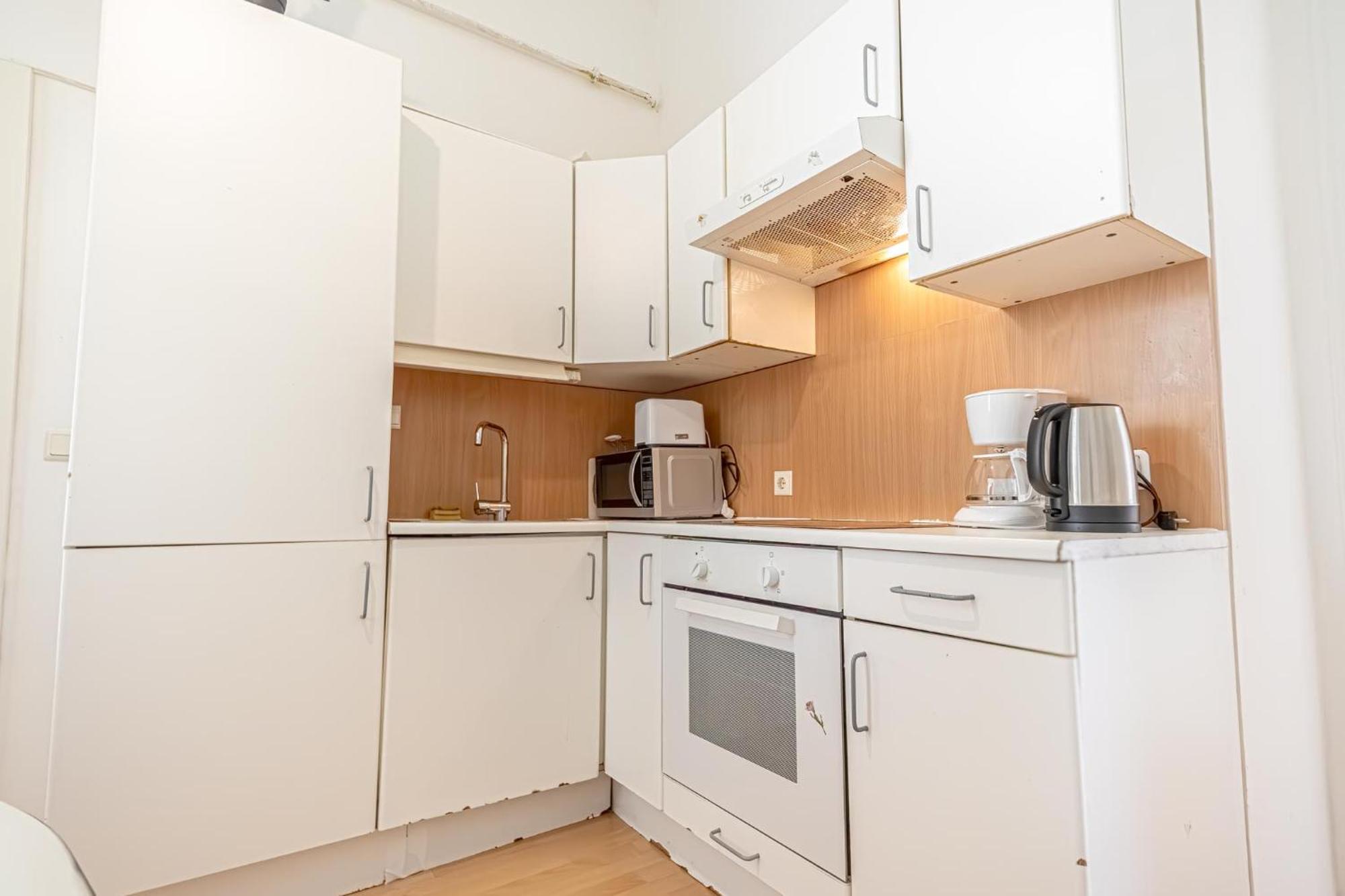 Sweet 3Br Shared Apt Near Wiener Stadthalle & Central Exterior photo